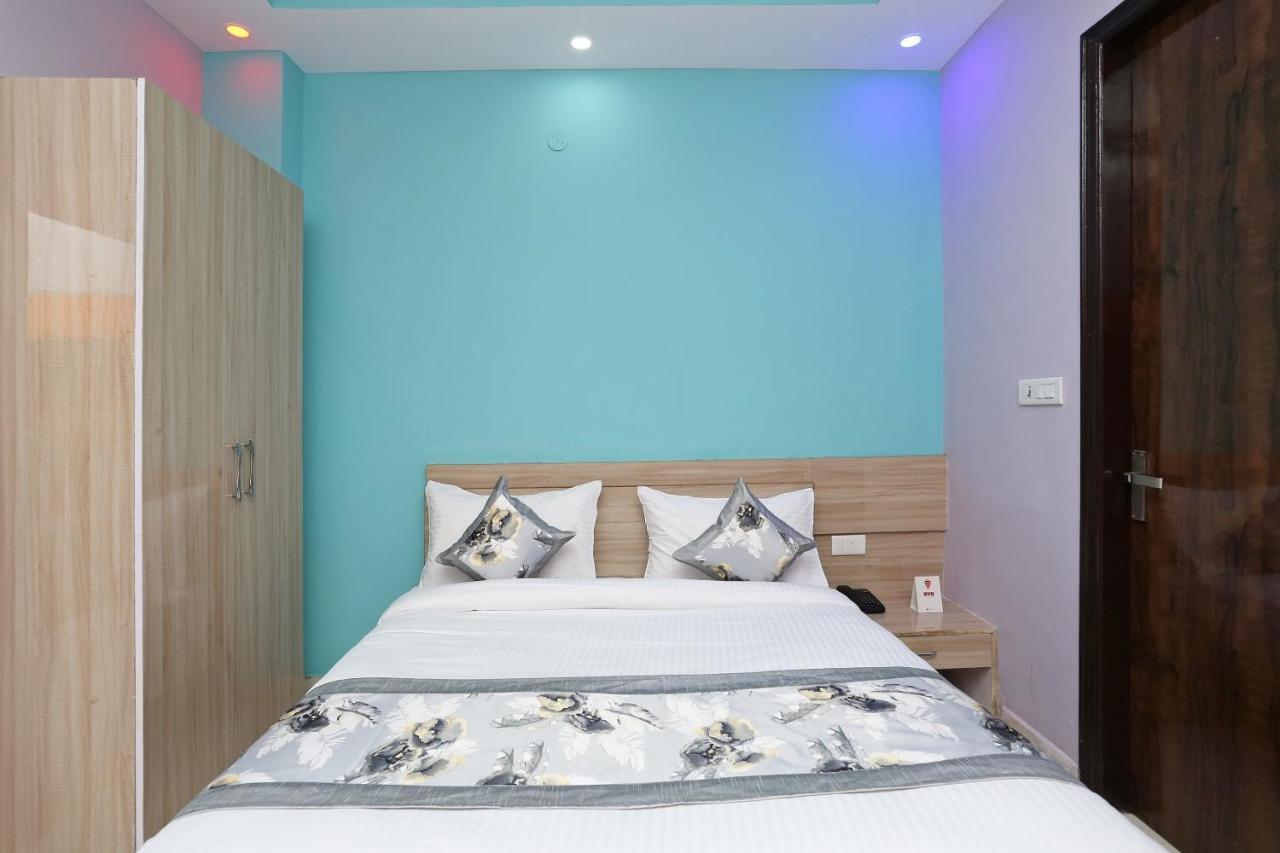 Oyo Rose Residency Near Dwarka Sector 9 Metro Station Otel Yeni Delhi Dış mekan fotoğraf