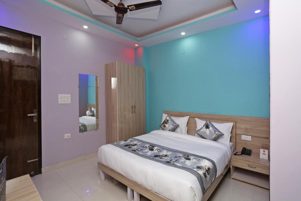 Oyo Rose Residency Near Dwarka Sector 9 Metro Station Otel Yeni Delhi Dış mekan fotoğraf